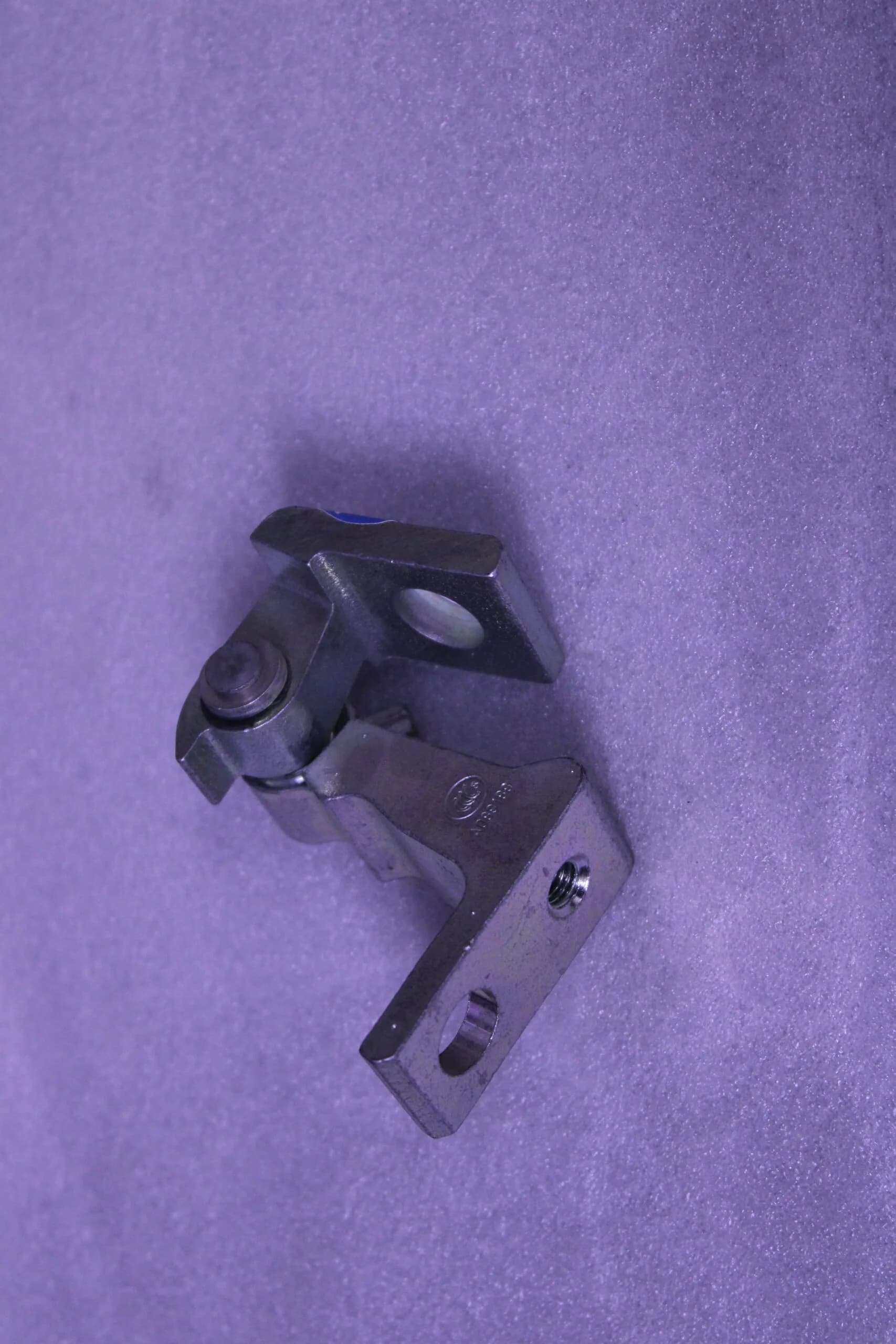 Audi HOUSING 8D0973822