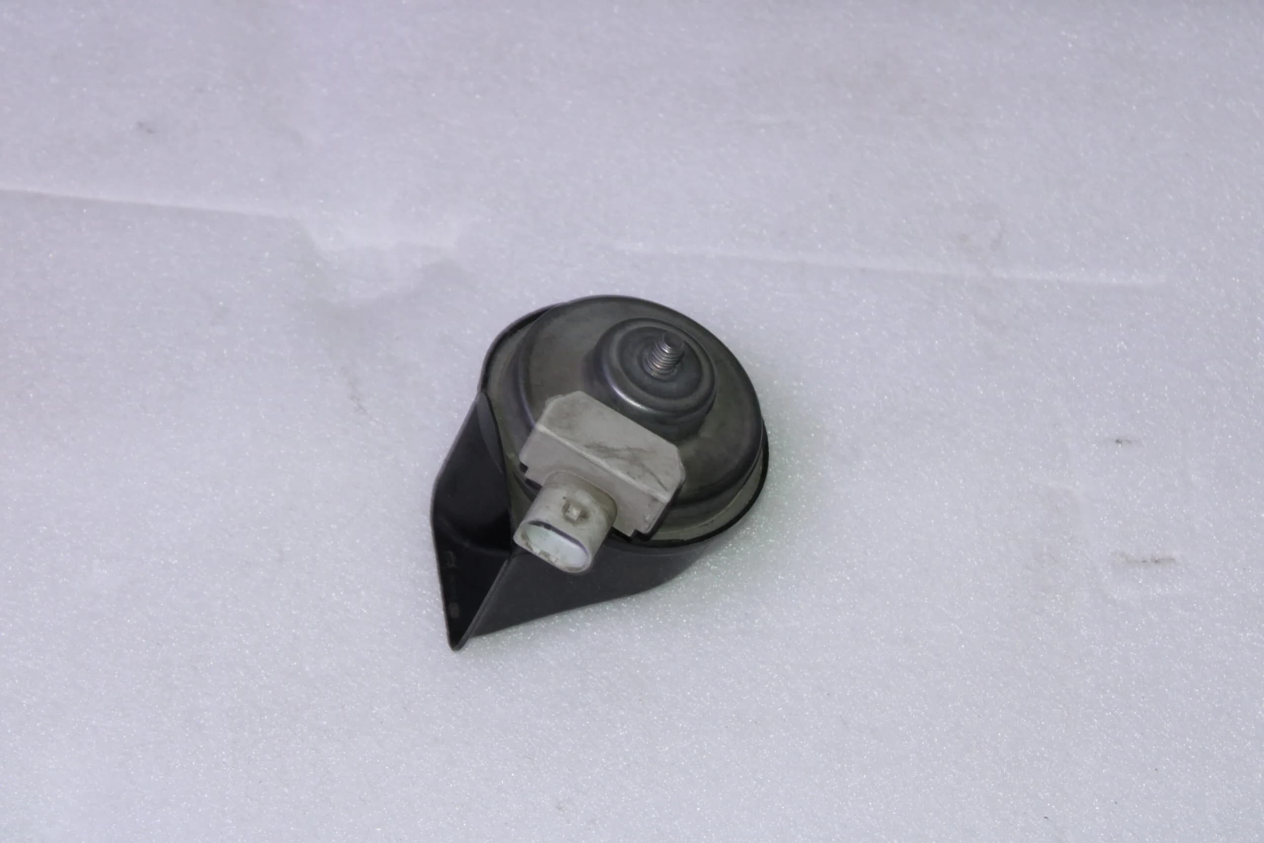 Audi Radiator 4M0121212