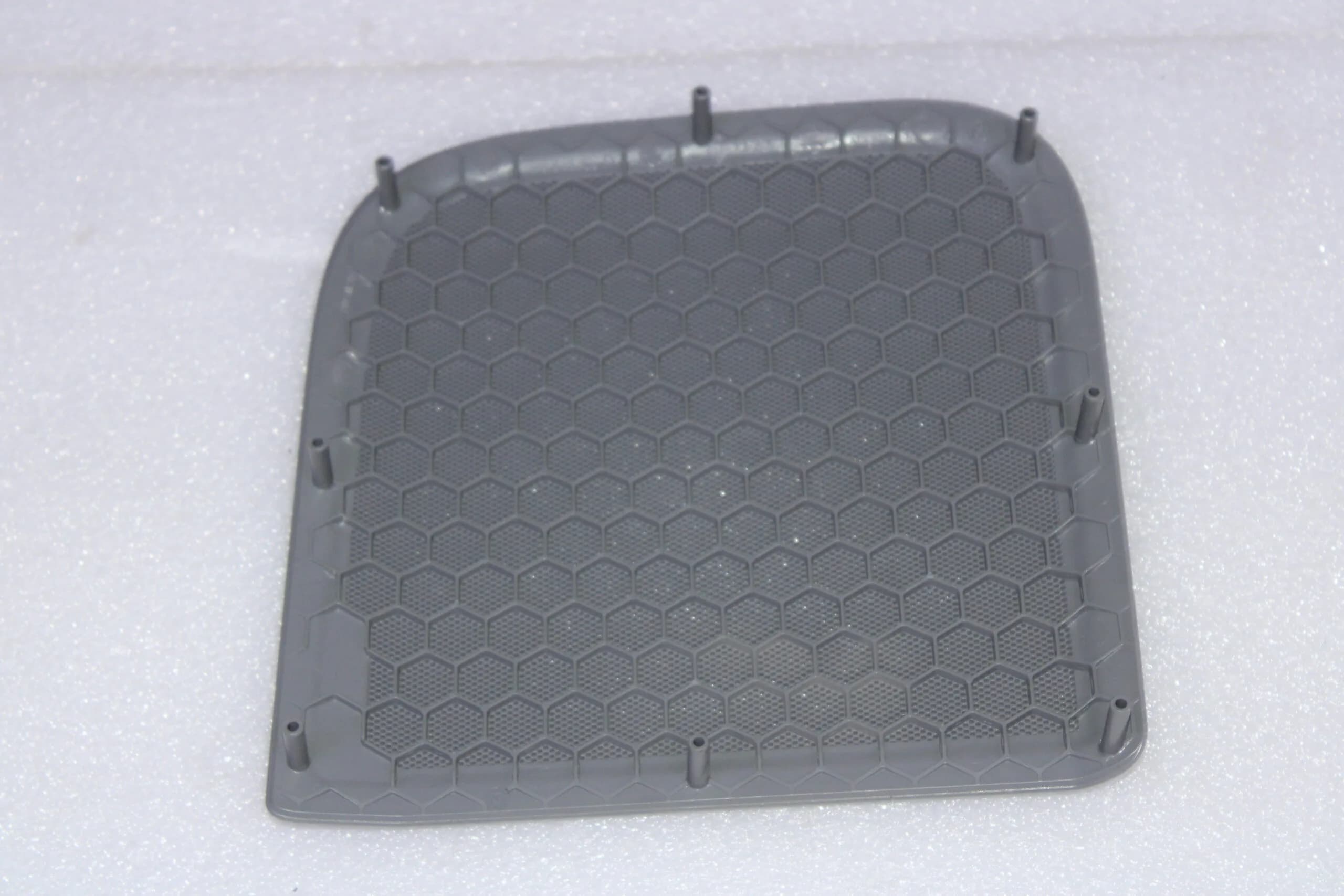 Audi Q8 Bracket 4M6907349