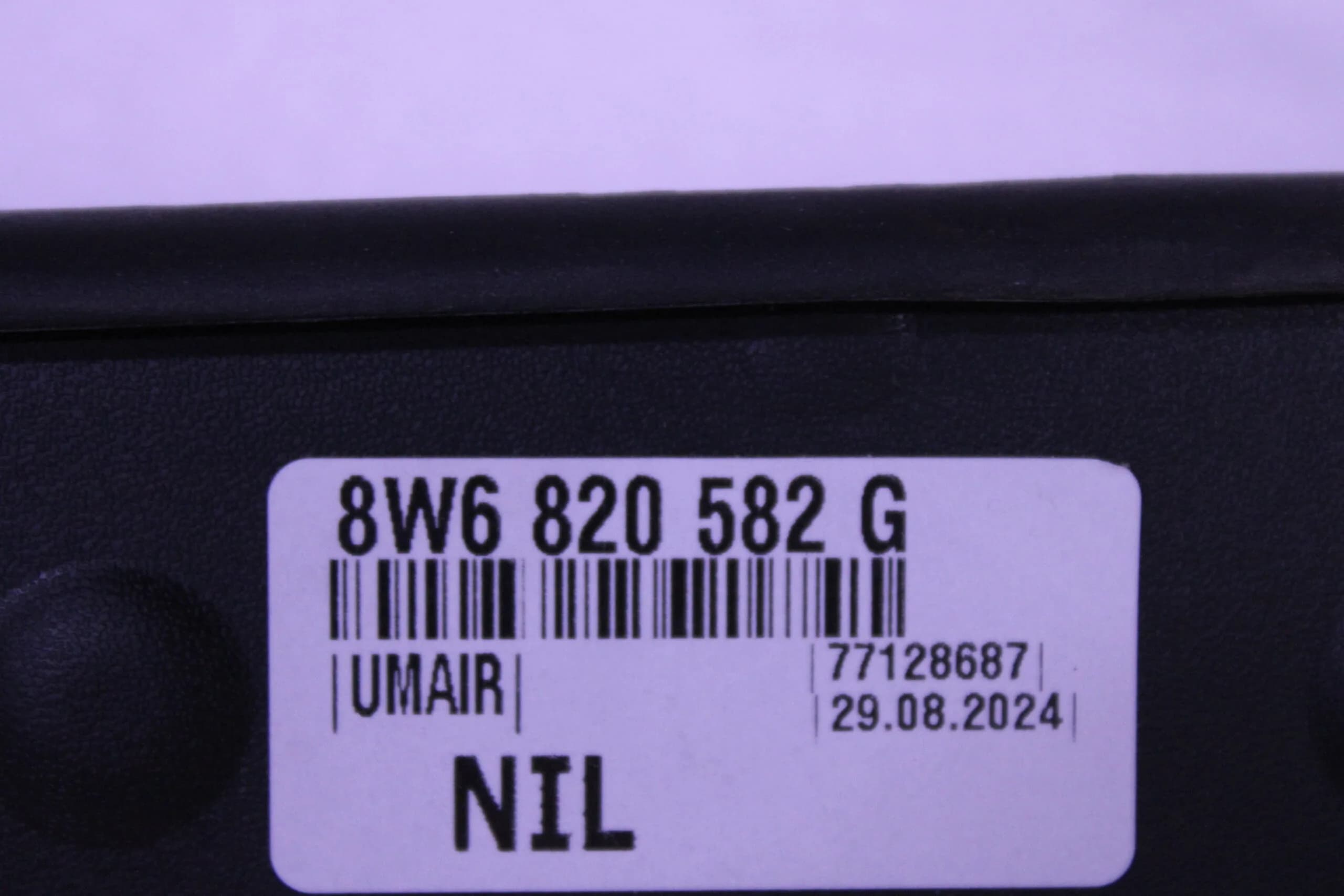 AUDI A5 COVER 8W6820582G