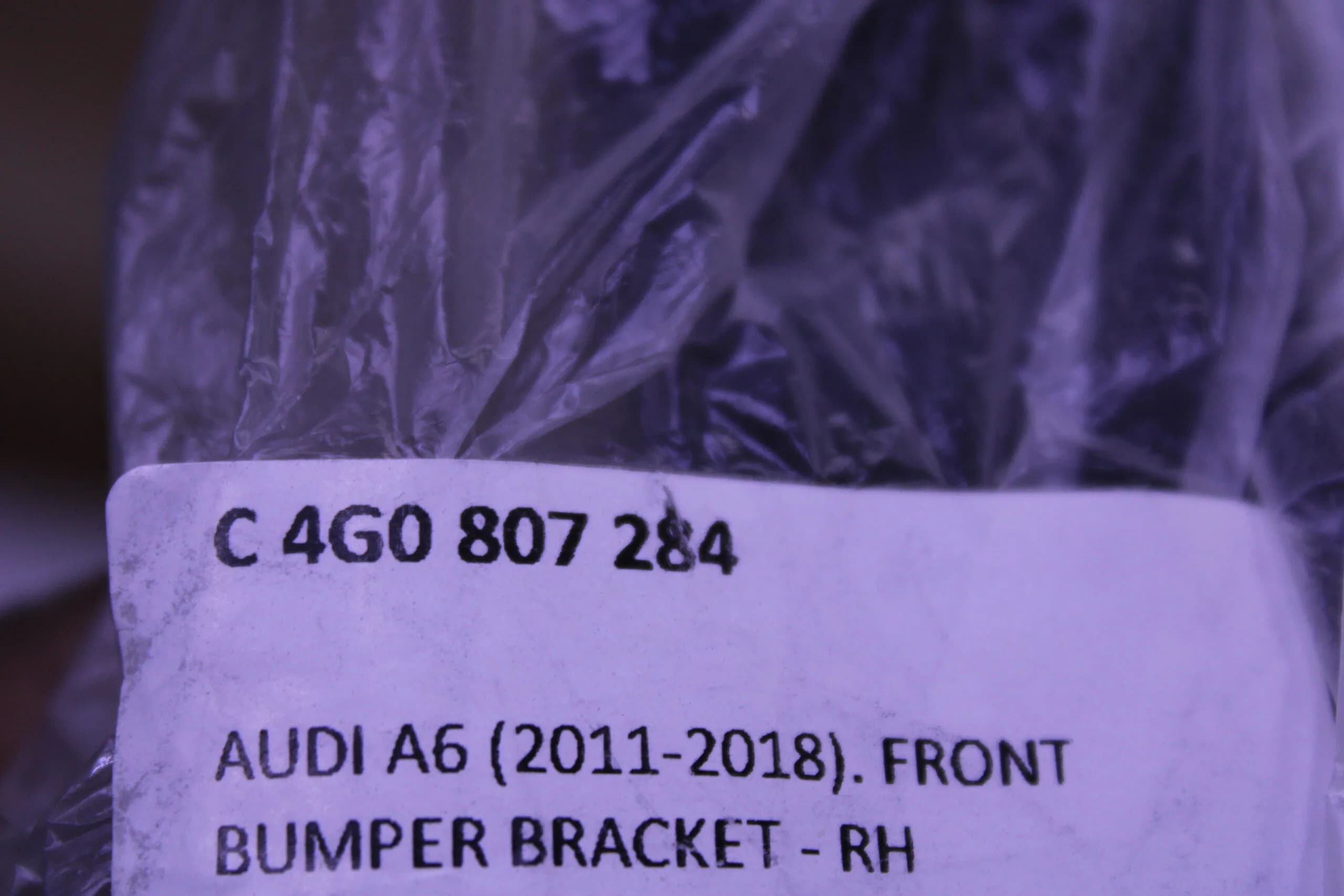 AUDI BRACKET 4G0807284