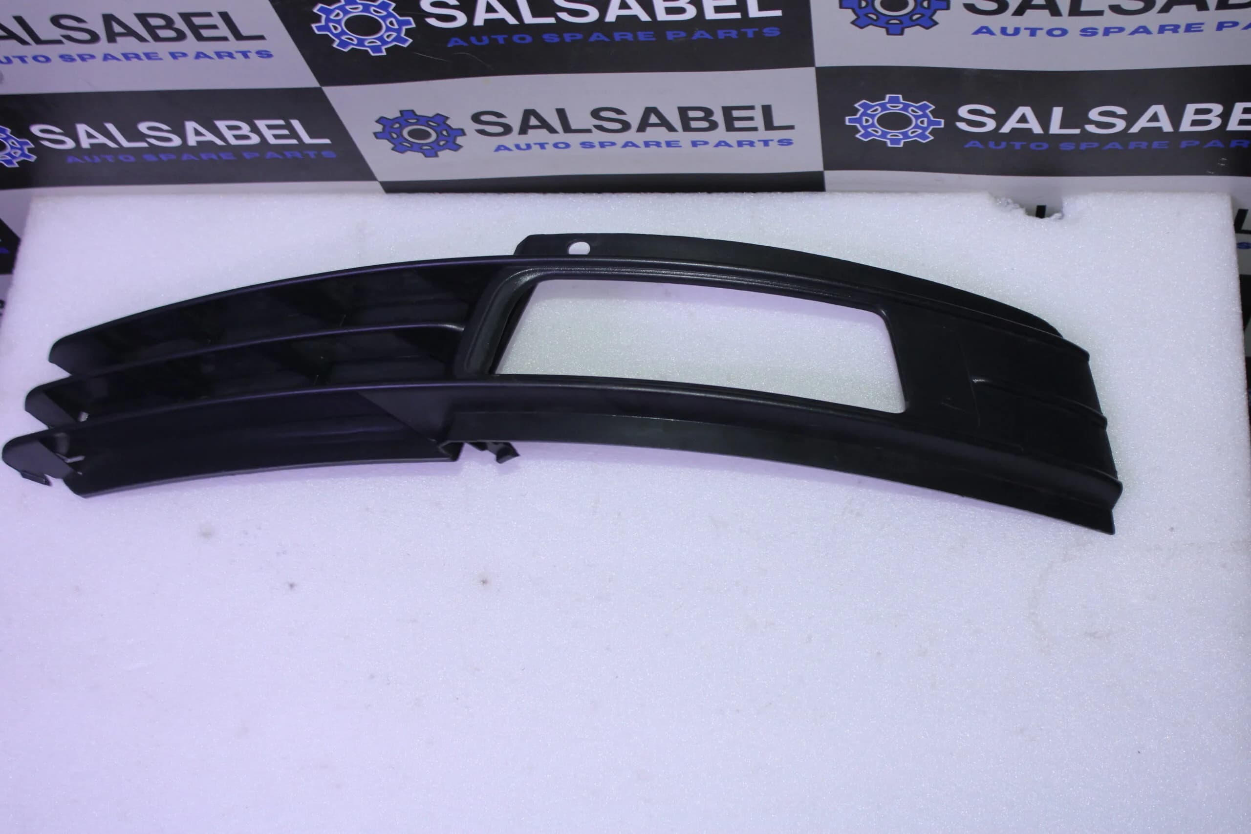 AUDI A6 GRILLE 4F0807681P