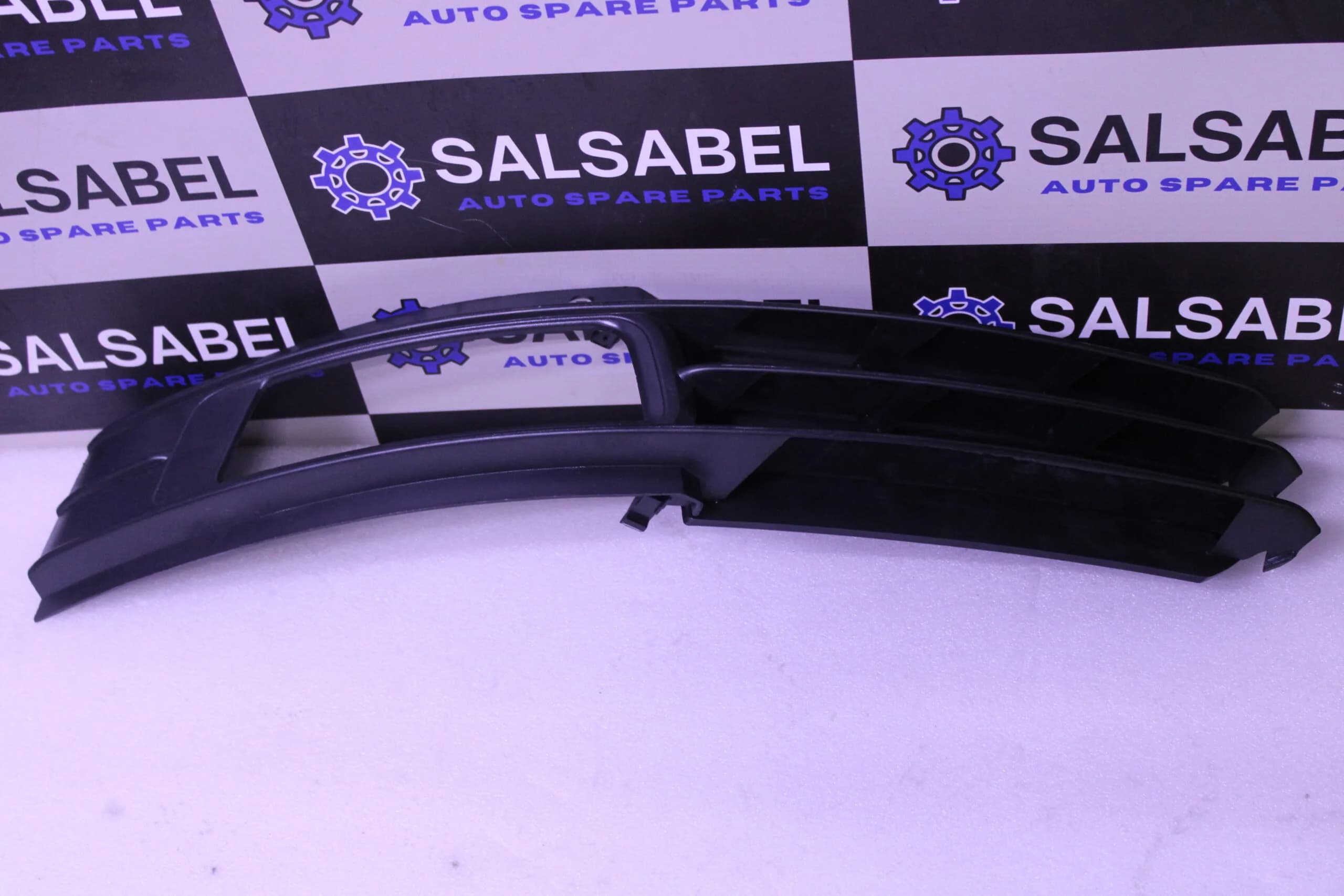 AUDI A6 GRILLE 4F0807682P