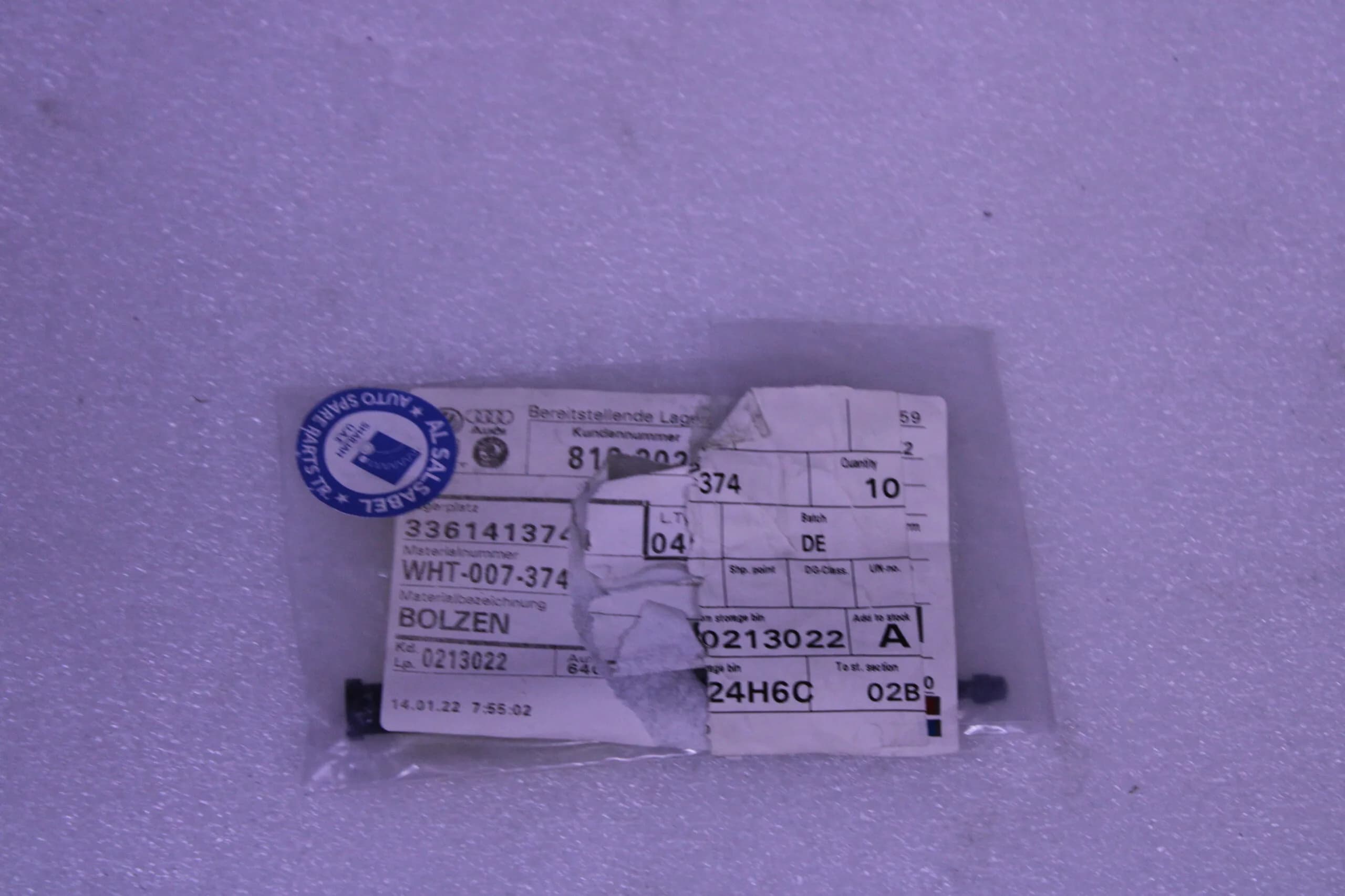 AUDI A4 PIN WHT007374