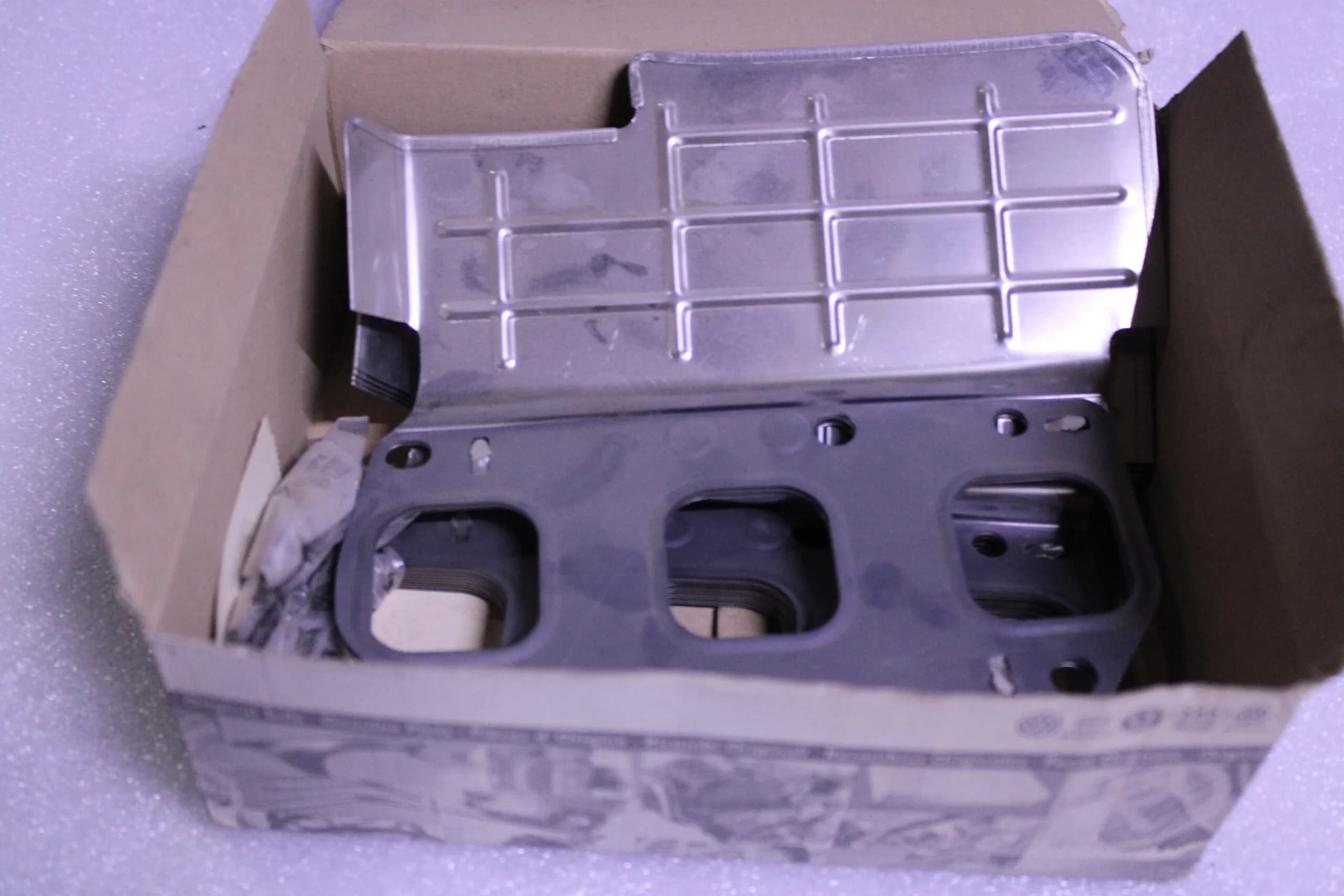 Audi Q7 Seal 03H253039H
