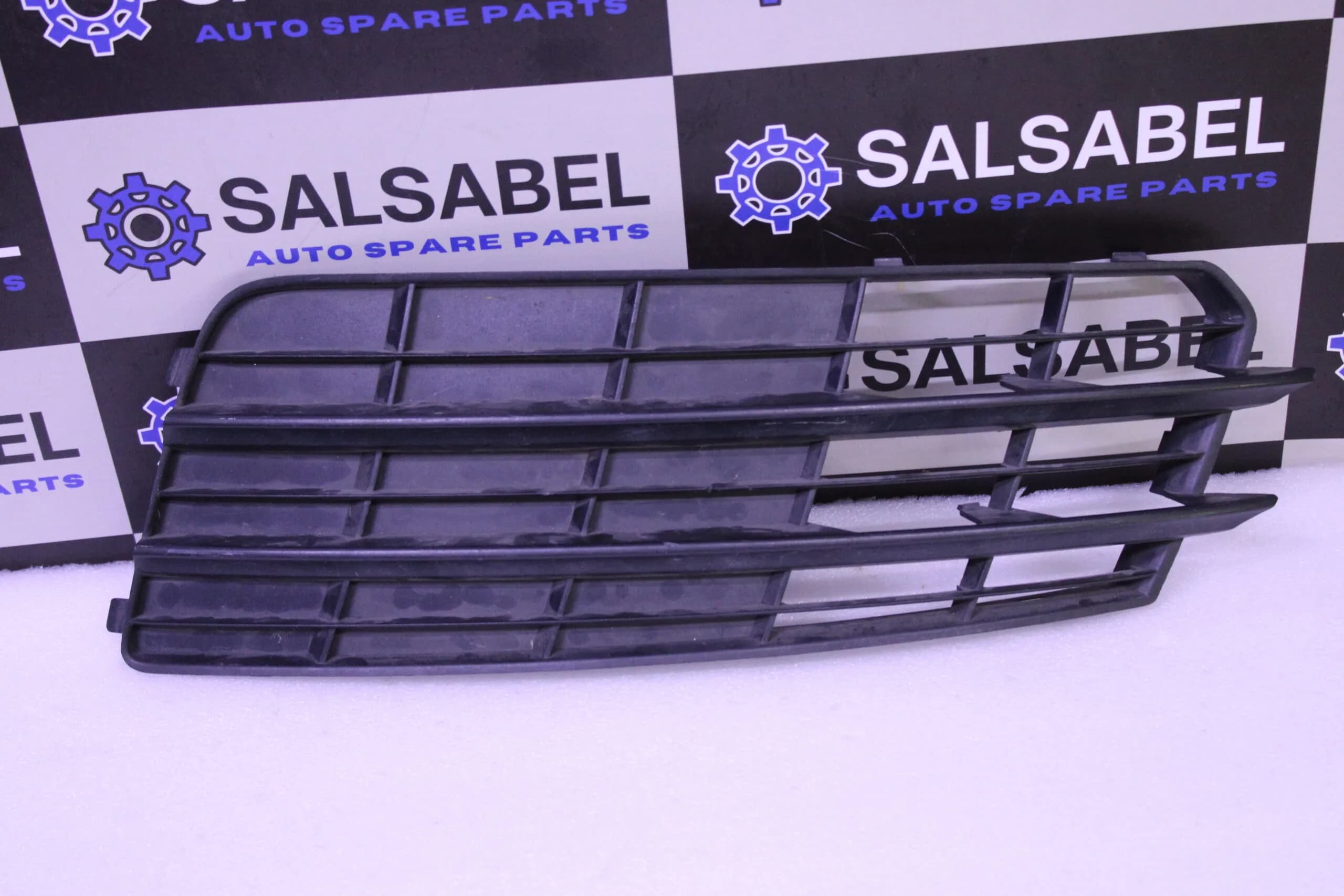 AUDI A7 GRILLE 4G8807681