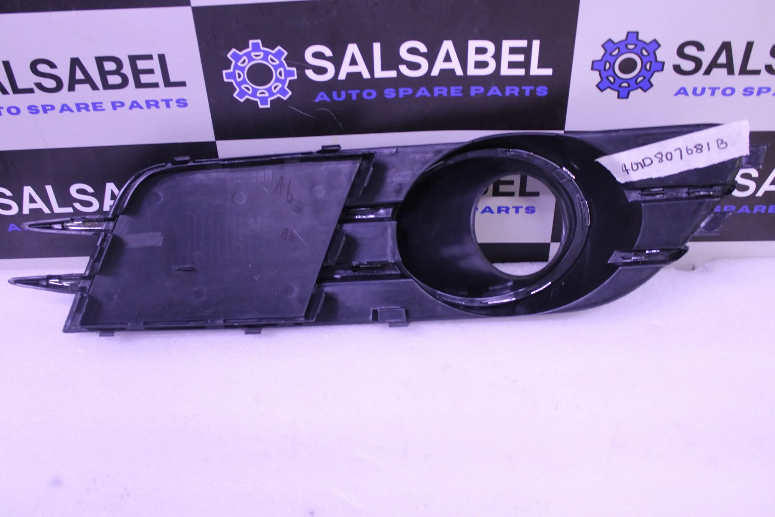 AUDI A6 GRILLE 4G0807681B